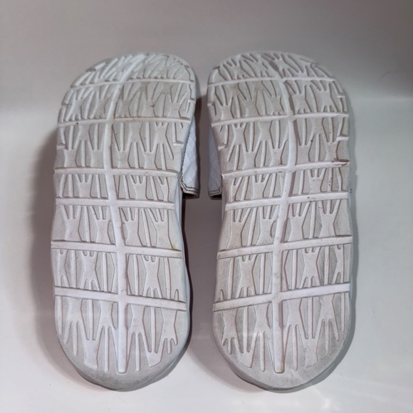 Nike Kawa White and Pink Slides - Picture 5 of 7